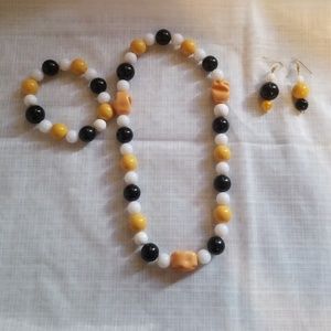 Handmade 3 piece necklace set